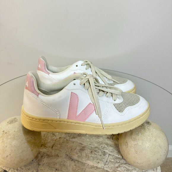 VEJA V-10 CWL Vegan Leather Sneaker in White/Petale Pink Size EU 37/US 6 - Picture 5 of 8